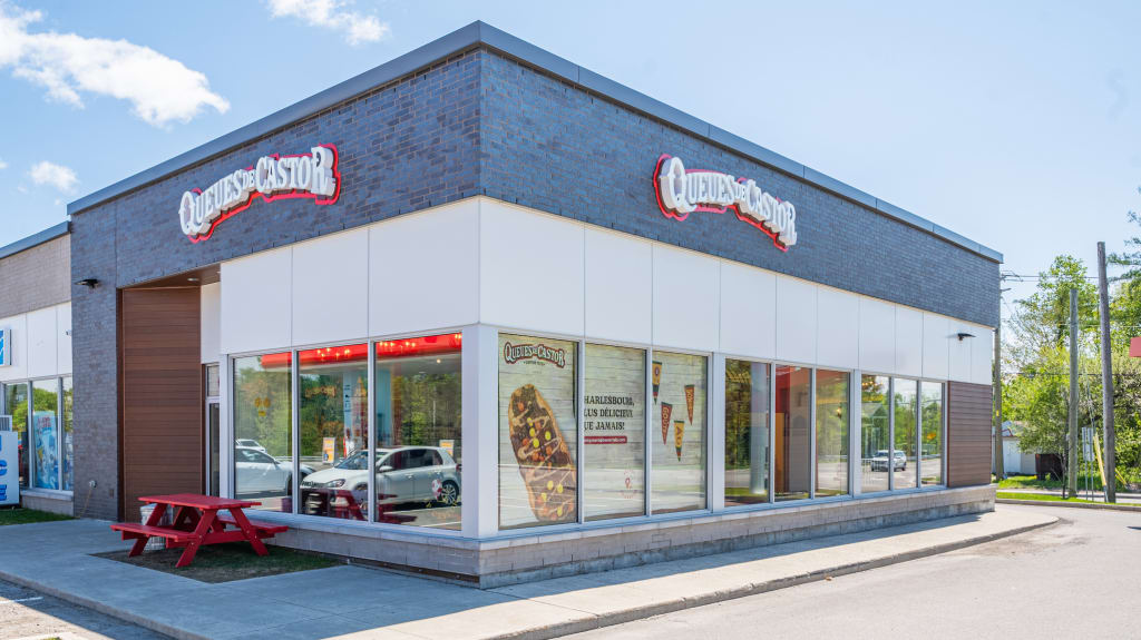 Outside the BeaverTails store in Charlesbourg, Quebec, designed by RenoAssistance Verified Contractors.