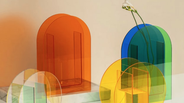 Eclectic transparent vases