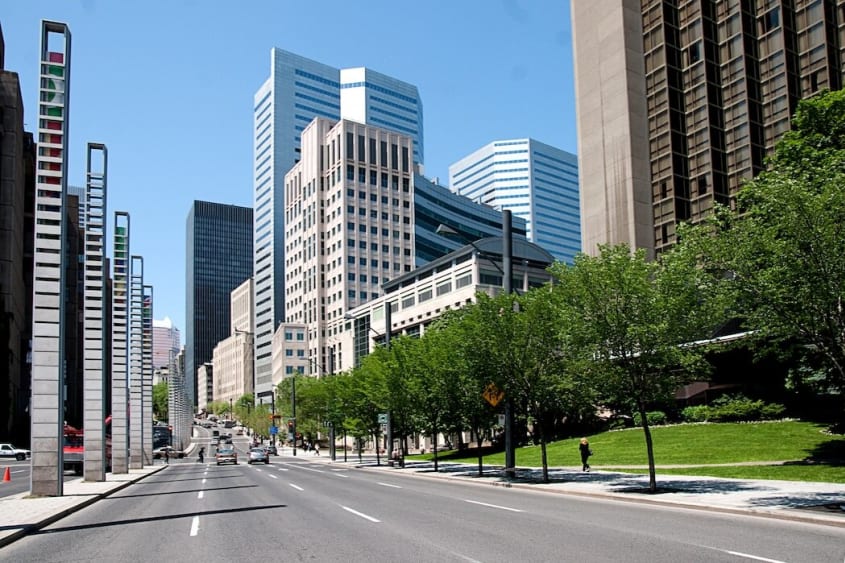 Centre-ville de Montréal et édifices modernes 