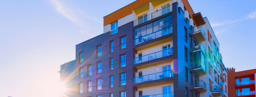 Tour à condos neuve