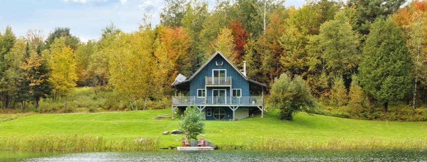Chalet ou résidence secondaire en automne