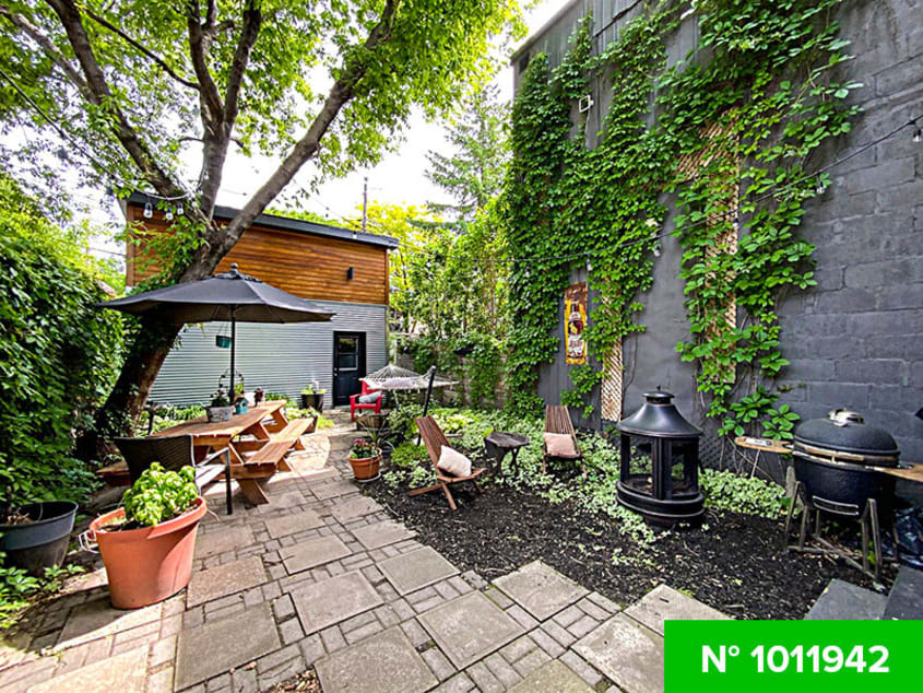 Backyard Listing No 1011942