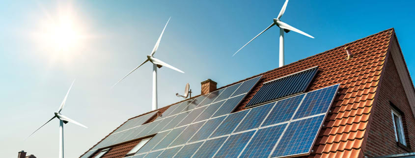 Panneaux solaires et éoliennes de maison